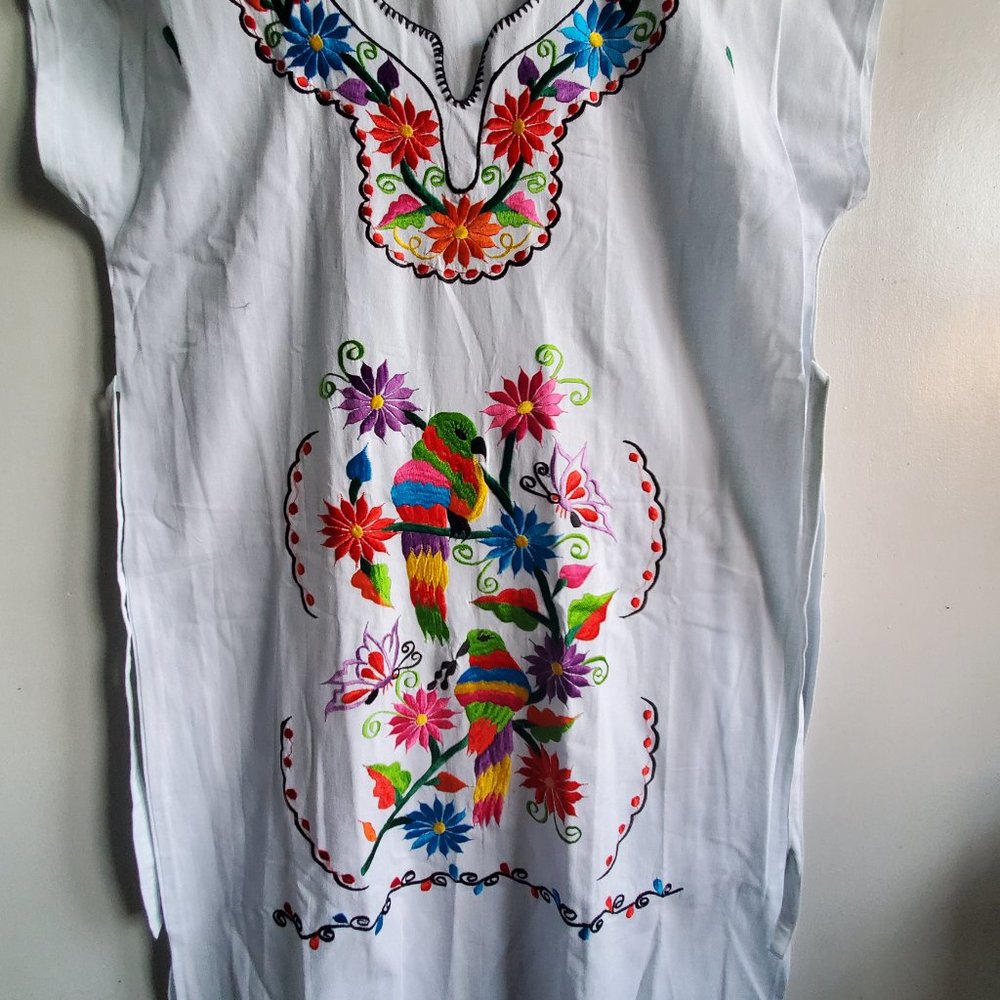 White Mexican Artisanal dress - Picture 3 of 6